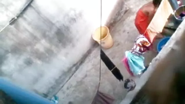 ఒక నల్లటి జుట్టు గల  ... - 06:42 min