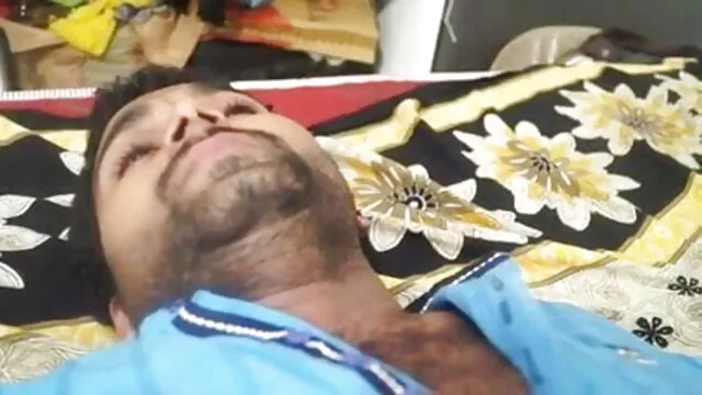 ఆమె మానభంగం ఉన్నప్పు ... - 05:08 min