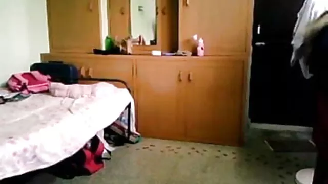 19-year-old Katia ఒక ... - 03:39 min
