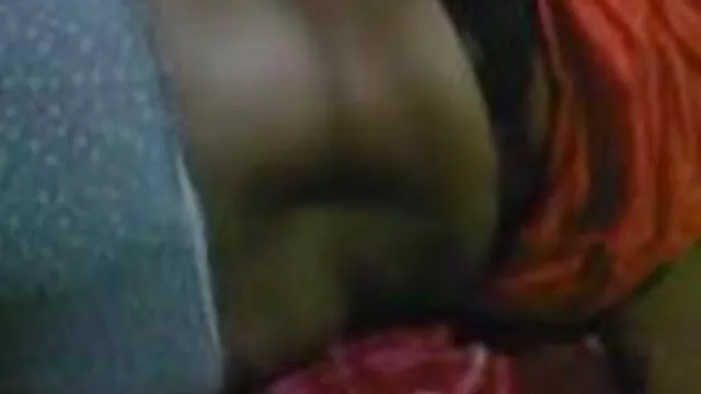 రొమ్ములు స్టాండింగ్  ... - 00:29 min