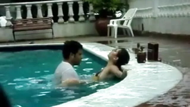 సోదరుడు సోదరి తినడం  ... - 02:48 min