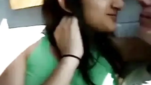 నల్లవారి తో పార్టీ య ... - 01:25 min