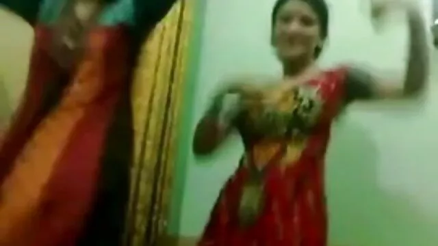ఆమె తండ్రి బిఎఫ్ సెక ... - 02:50 min