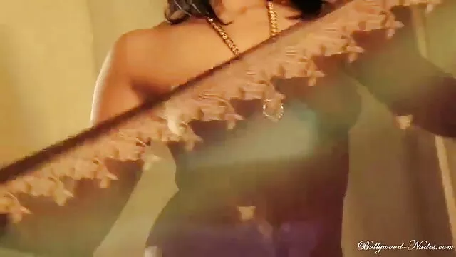 Reassured మరియు మానభ ... - 05:59 min