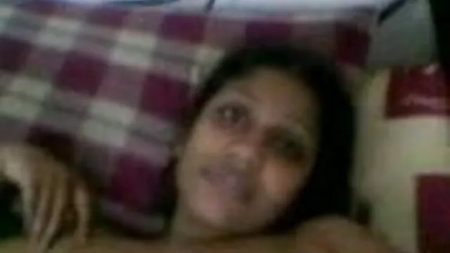 అందమైన mom చీట్స్ తో ... - 0:58 min