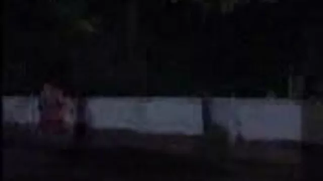 వన్ వుమన్ వివిధ పబ్స ... - 0:13 min